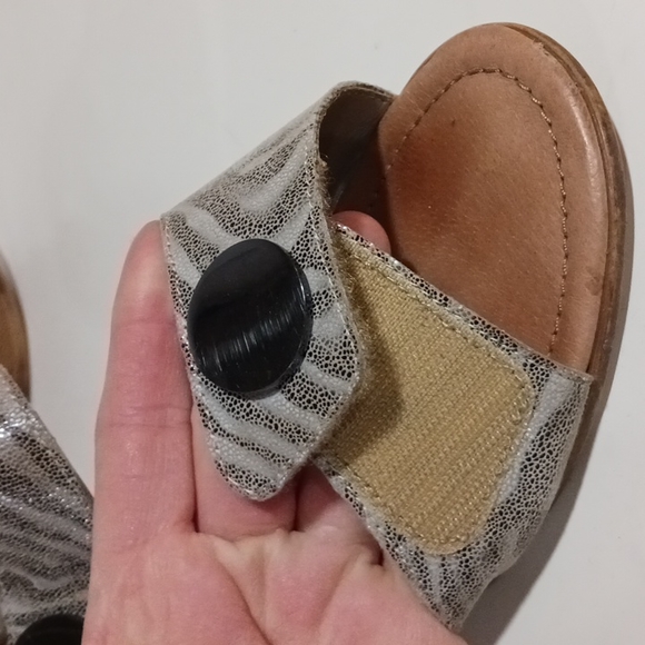 Remonte metallic tiger print sandals size 39 - Picture 11 of 16